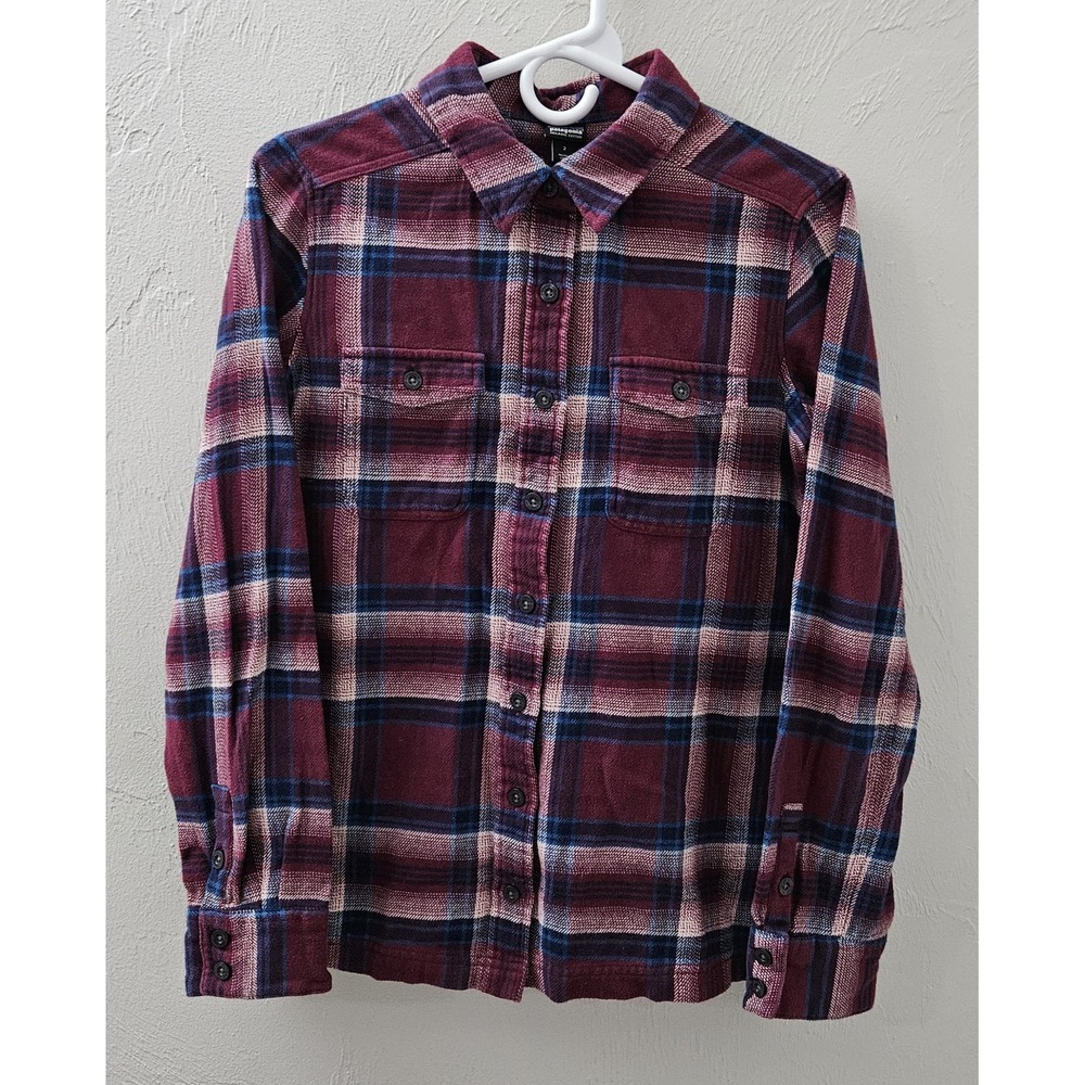 Patagonia Women's Long Sleeve Plaid‎ Button Down Shirt Size 2 Red Plaid Cotton